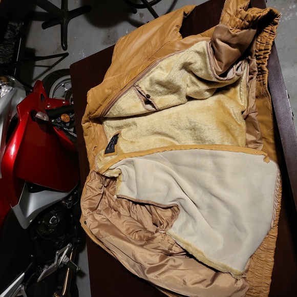 Leather Jacket - Picture 4 of 6